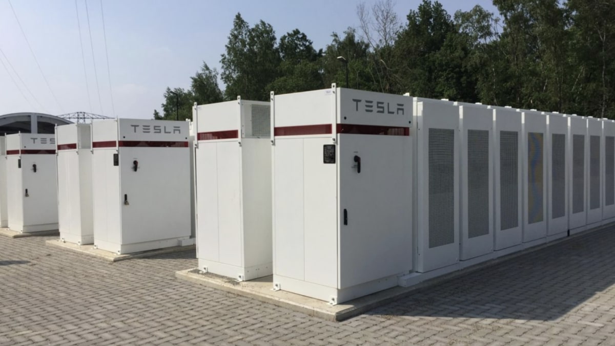 Inside the LG–Tesla Deal Reshaping US Battery Supply